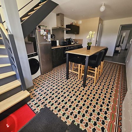 Gite De 2 Chambres - Ancenis A11 - Logis Du Chateau Rouge Mésanger エクステリア 写真